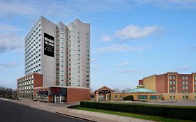 Niagara Fallsview Hotel & Suites